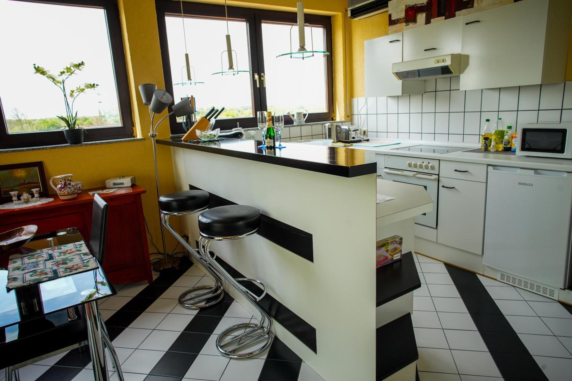 Schoenes Studio In Der Rheinebene, Zentral Gelegen 라인슈테텐 외부 사진